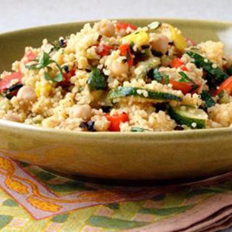 320 x 320: FOOD - COUSCOUS WITH VEGETABLES