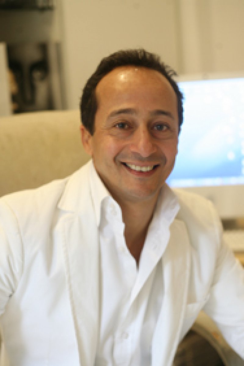 Fahd Benslimane, a world class Plastic Surgeon
