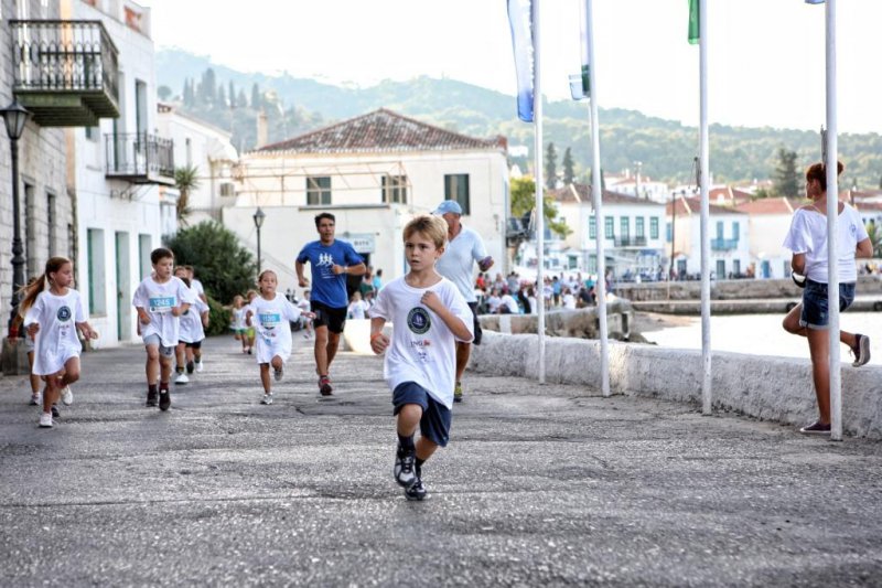 Spetses mini Marathon 2013 Run, Swim, ENJOY!