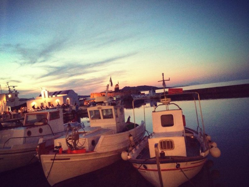 paros-naousa-boats