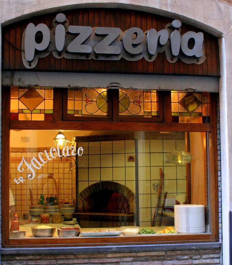 pizzeria at rome