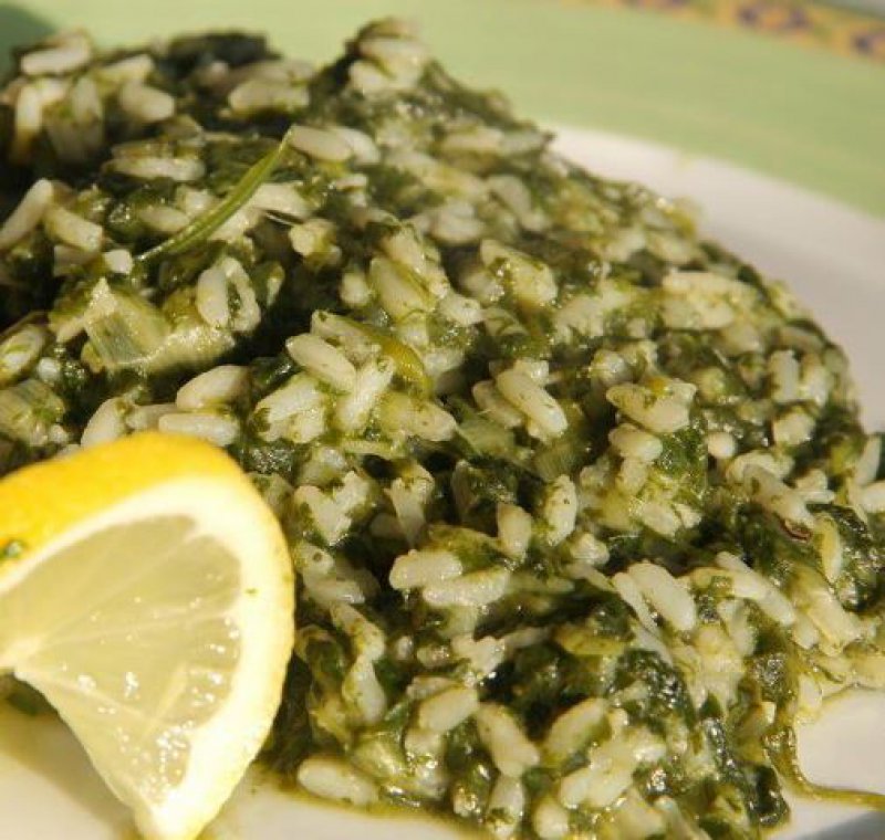   Spinach Casserole with Rice (Spanakorizo)