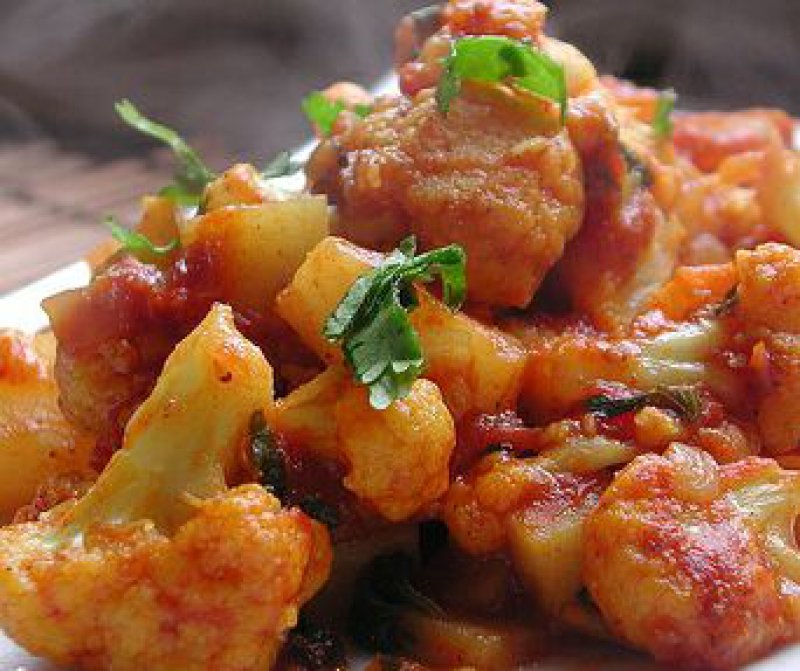 Cauliflower and  Celery Stewed with Tomato